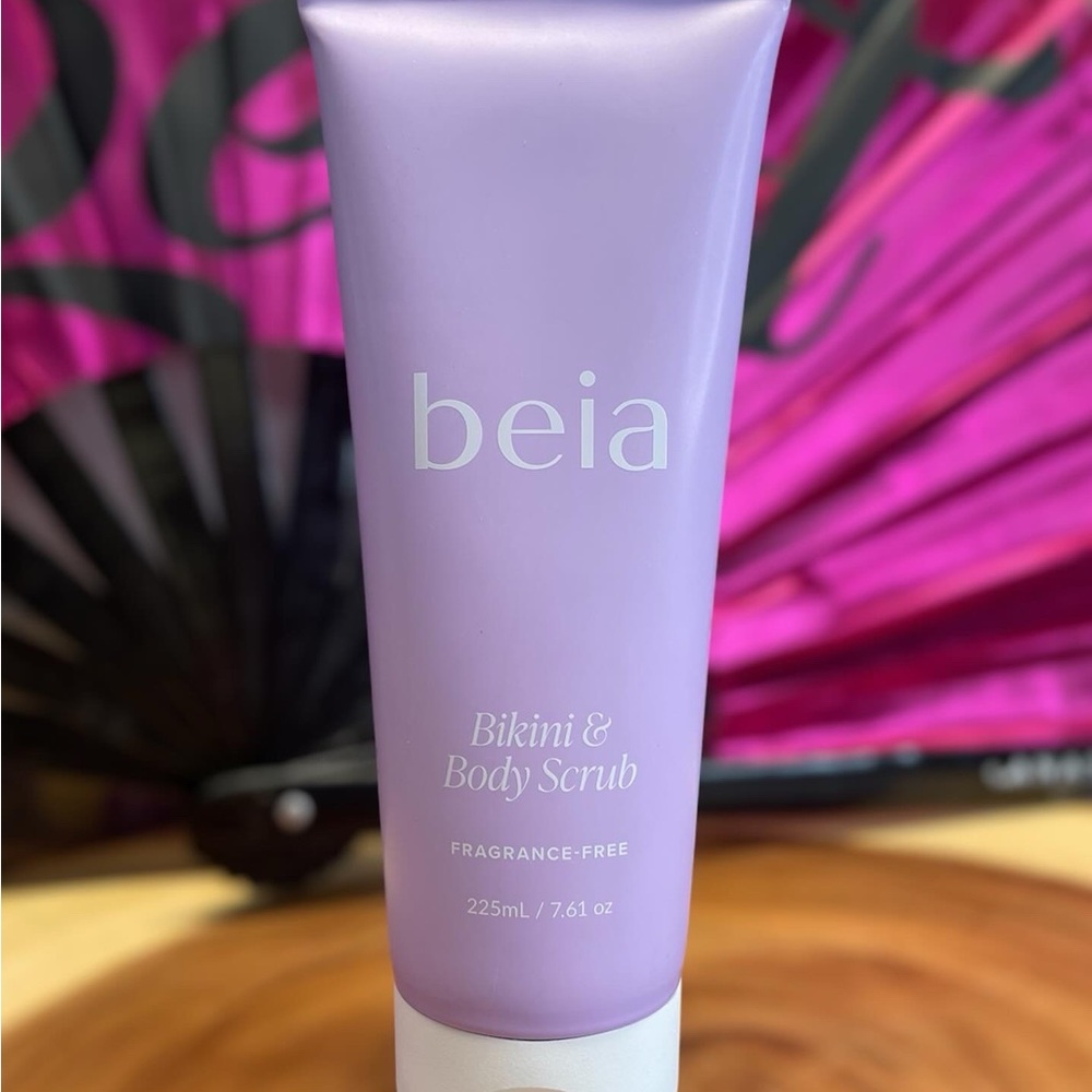 Beia Bikini & Body Scrub